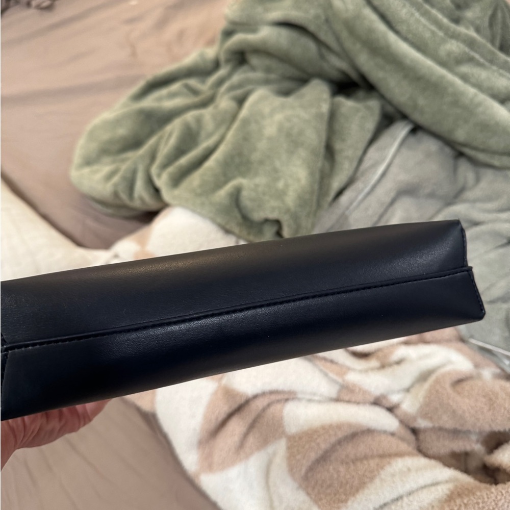 Mansur Gavriel Black Shoulder Bag - Picture 6 of 6